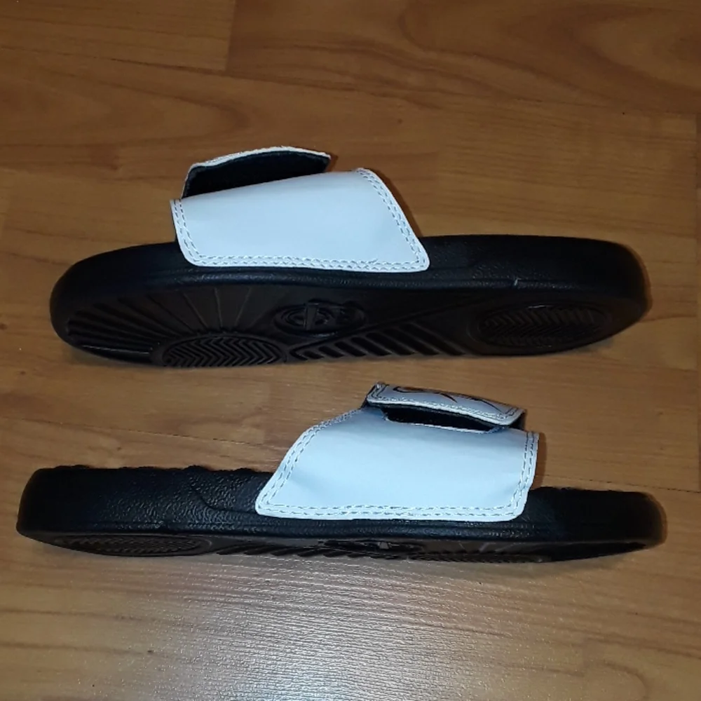 Oklahoma City Thunder iSlide Sandals Size 4